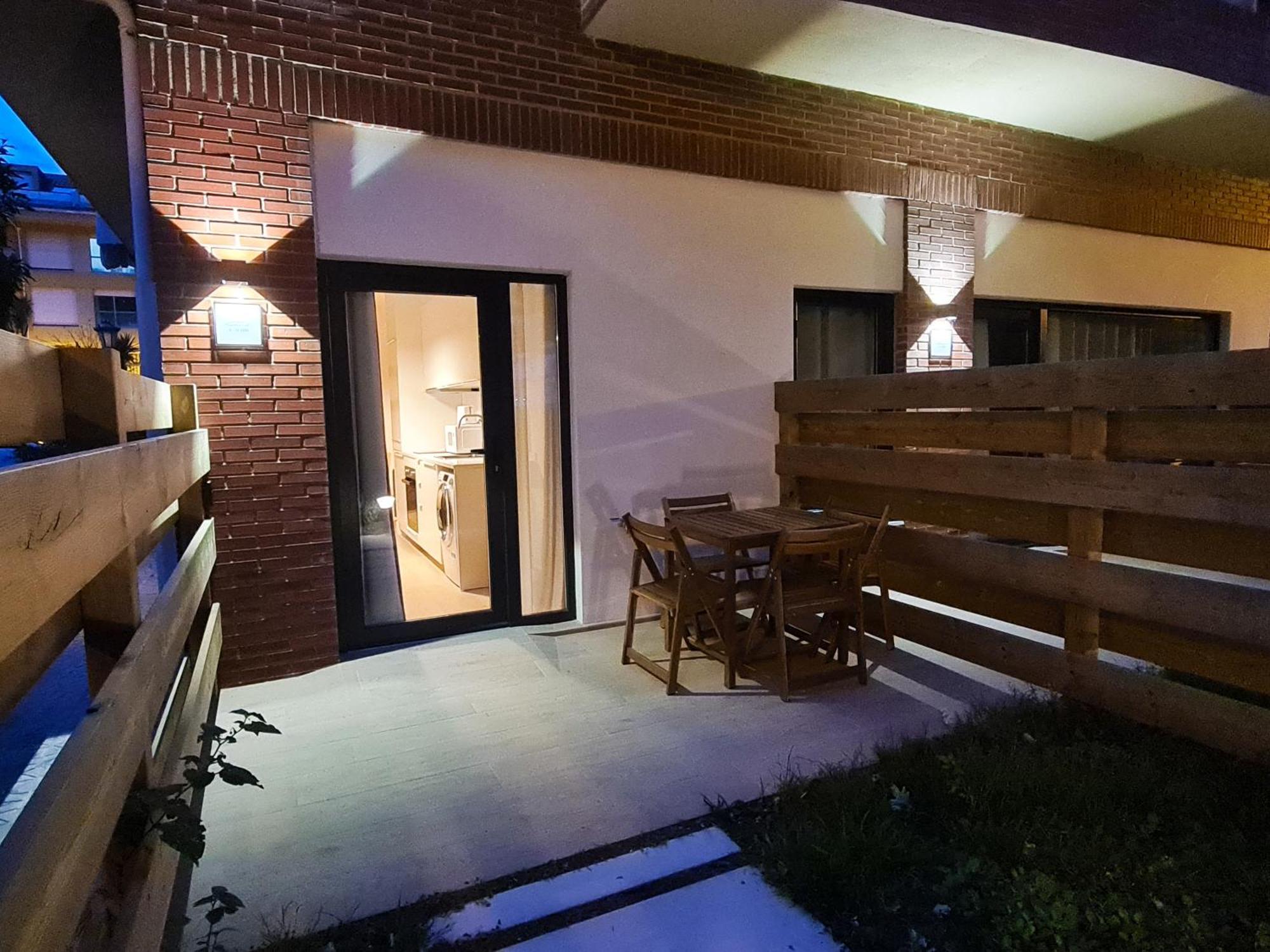 Apartamentos Costa Meron San Vicente De La Barquera Eksteriør billede