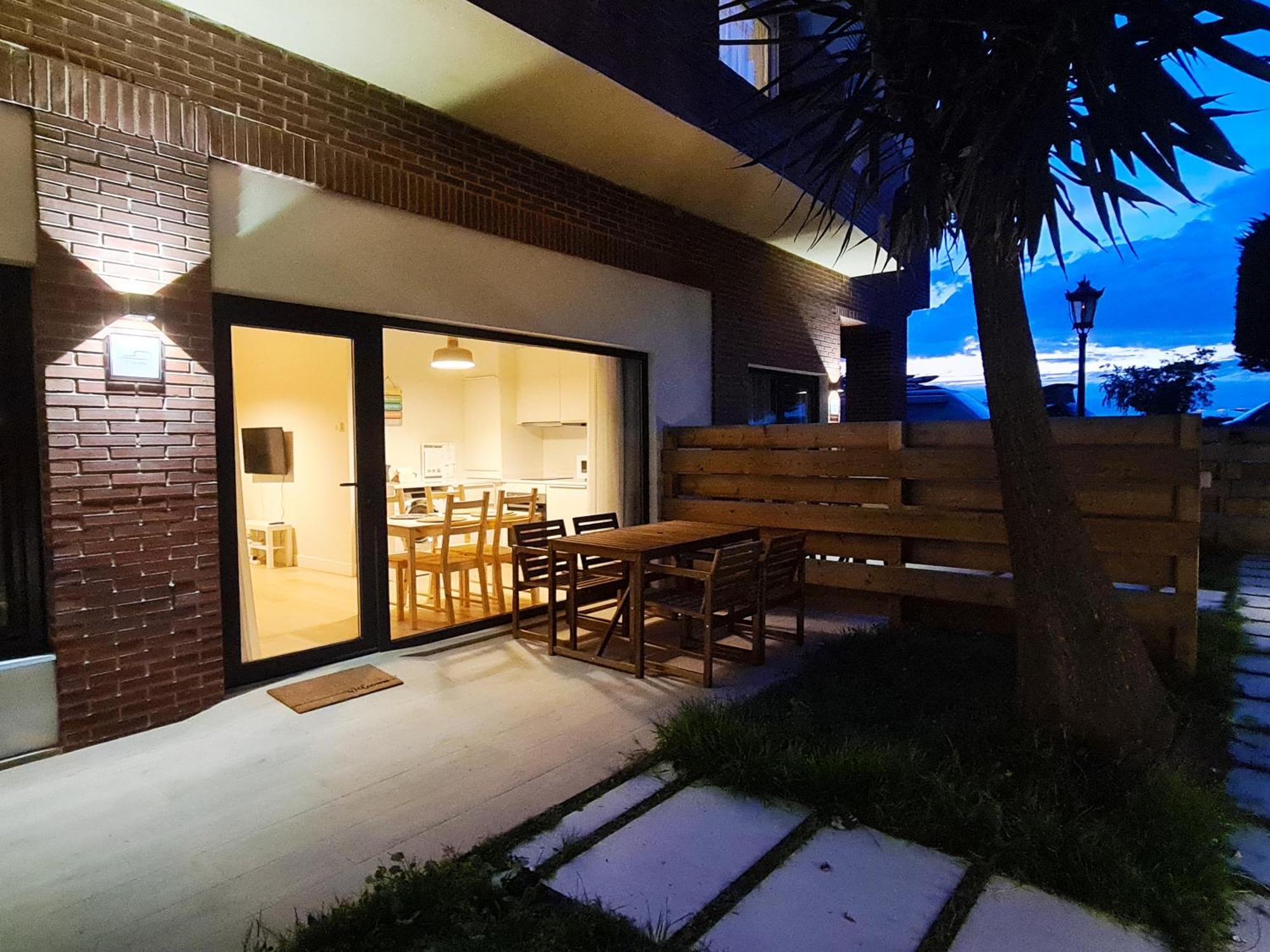 Apartamentos Costa Meron San Vicente De La Barquera Eksteriør billede